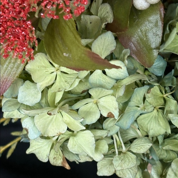 Dried hydrangea and faux Floral Bouquet - Picture 3 of 5